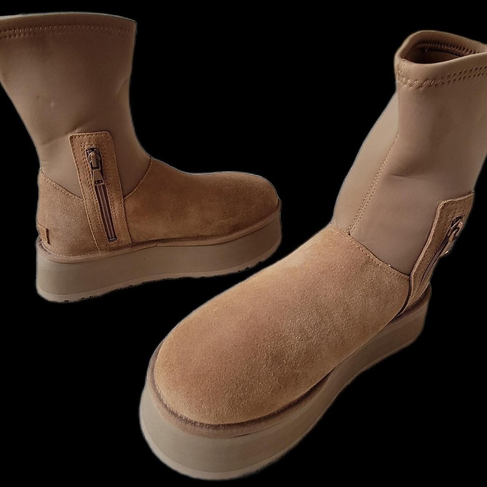 NWOB UGG Classic Dipper Platform Boots Chestnut Size 10 Suede Neoprene Chunky